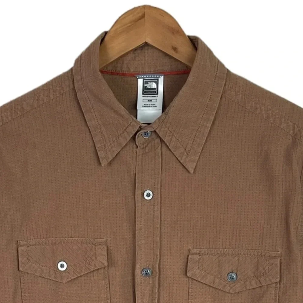 BF839 Mens The North Face Summit Series Outdoor Button Down Shirt M